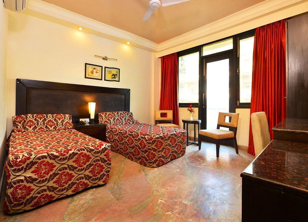 Hotel Shanti Palace West Patel Nagar Nova Deli Exterior foto